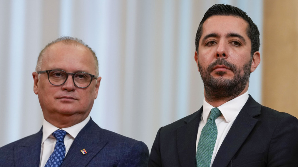 Određen pritvor Momiroviću, Vesiću i za još 11 osumnjičenih da su oštetili budžet za više od 115 miliona dolara