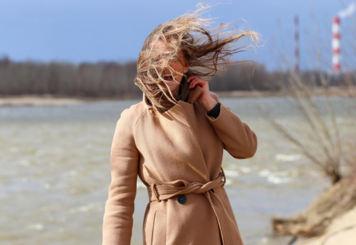 Toplije, ali uz košavu i kišu: U Banatu vetar olujne jačine, temperatura do 13 stepeni