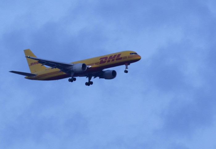 (VIDEO) Teretni avion DHL-a srušio se na stambenu zgradu kod aerodroma u Vilnjusu