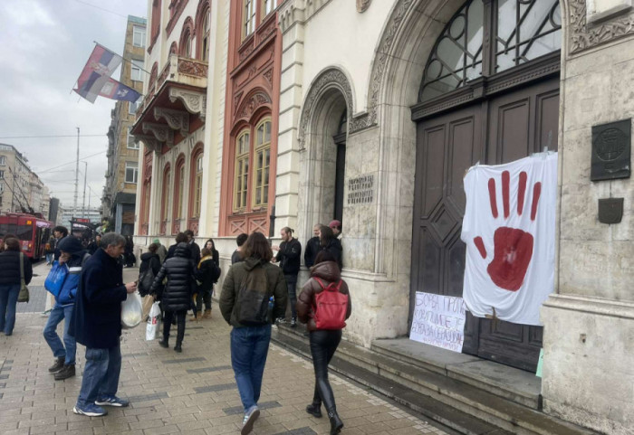 (VIDEO) Profesori o blokadi fakulteta: Antić studente naziva blokaderima, Roglić tvrdi da je većina za obustavu nastave