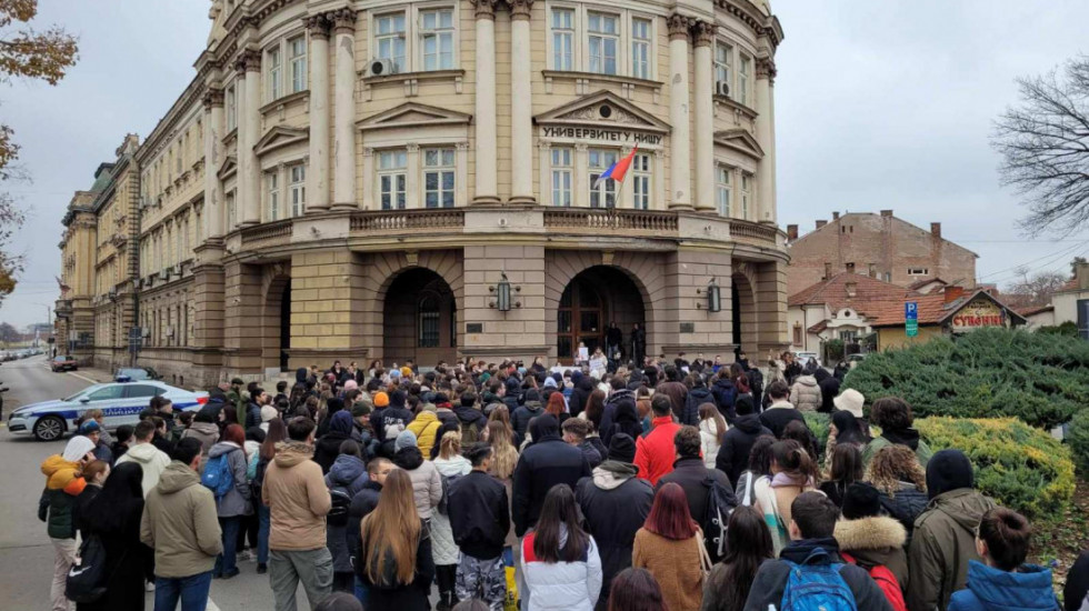 Univerzitet u Nišu podržava zahteve studenata, ali ne i blokadu fakulteta