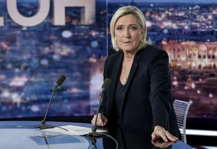 Le Pen: Pripremam se za vanredne predsedničke izbore, Makronovo vreme je isteklo