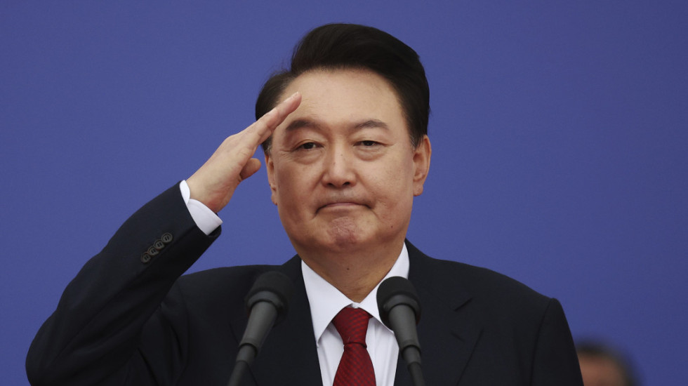 Južnokorejski sud izdao nalog za privođenje suspendovanog predsednika Juna