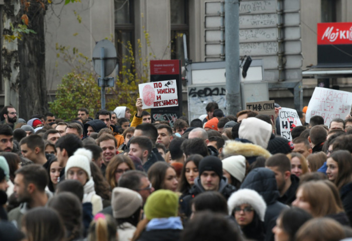 Protest studenata i građana ispred Predsedništva Srbije tokom obraćanja Aleksandra Vučića