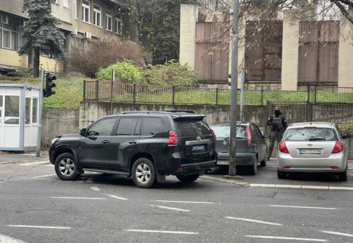 (FOTO/VIDEO) Presuda za masovno ubistvo u Duboni i Malom Orašju: Uroš i Radiša Blažić dovedeni u sud