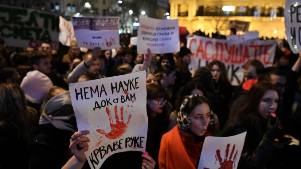 Protest studenata i građana ispred Predsedništva Srbije tokom obraćanja Aleksandra Vučića