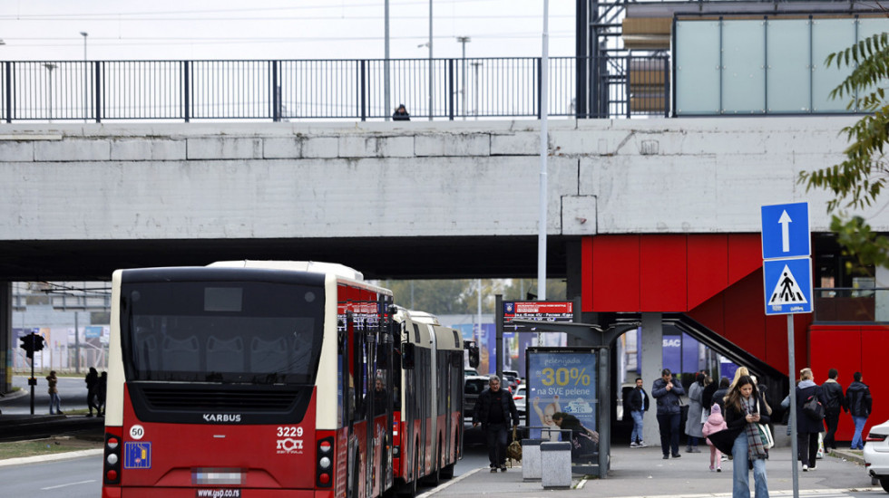 Zaposleni u "Lasti" u štrajku, građane iz prigradskih naselja prevoze autobusi GSP