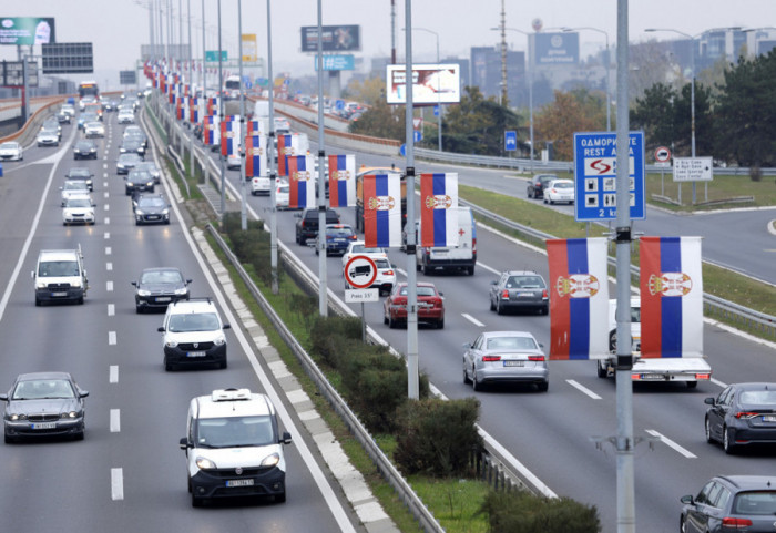 AMSS: Oprez zbog magle i poledice, očekuje se pojačan intenzitet saobraćaja