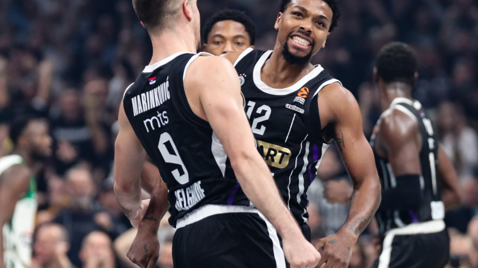 Partizan posle drame savladao Albu, peta uzastopna pobeda crno-belih u Evroligi