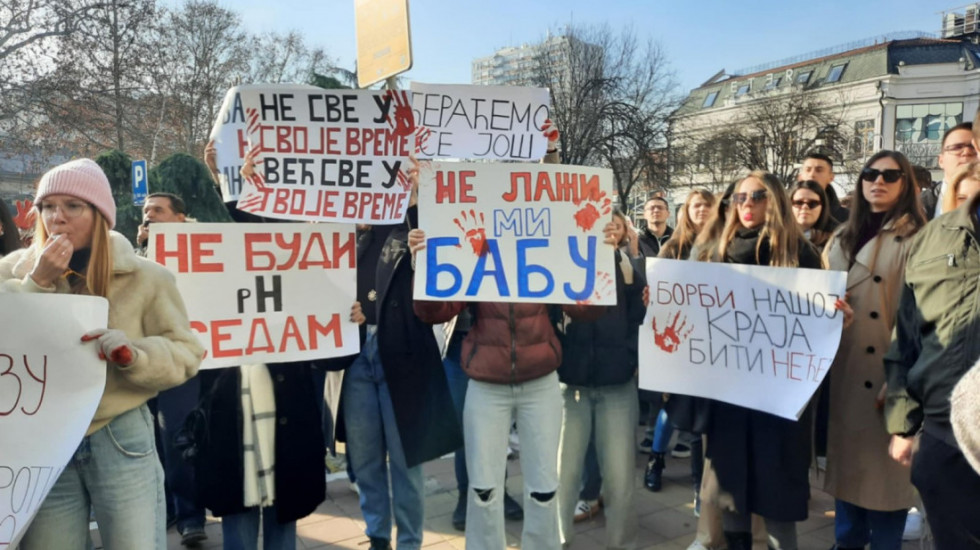 (VIDEO) Studenti ušli u nišku skupštinu, ministarka otišla: Prekinuta javna rasprava o izmenama zakona o obrazovanju