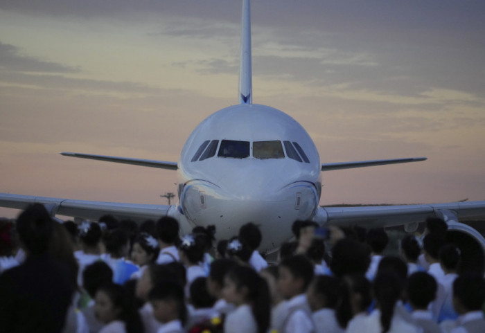 (VIDEO) Kina gradi najveći aerodrom na svetu: Imaće četiri piste i terminal od 900.000 kvadratnih metara