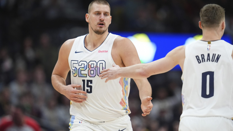 (VIDEO) Srbi blistali u NBA ligi: Jokić ubacio 32 poena Finiksu, Jović postigao 18 za Majami