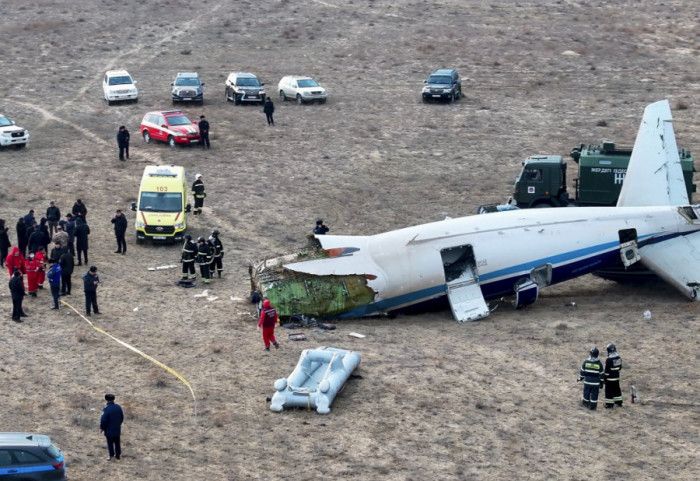 "Tragičan incident u ruskom vazdušnom prostoru": Putin se izvinio predsedniku Azerbejžana za pad aviona u Kazahstanu