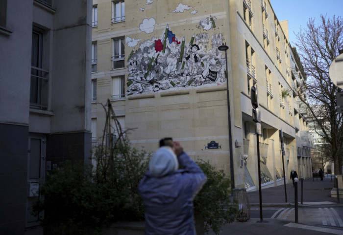 Priveden muškarac zbog pretećeg mejla redakciji časopisa Šarli Ebdo