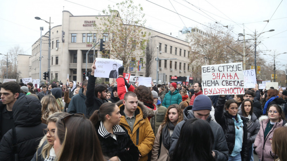 Dačić: Uhapšene još dve osobe povodom tuče ispred Pravnog fakulteta