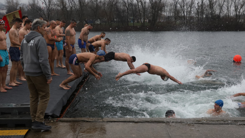 Eparhija raško-prizrenska: Ne možemo da preuzmemo odgovornost za plivanje za Časni krst na jezeru Gazivode
