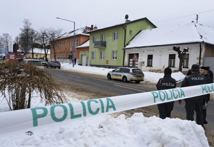 Učenik (18) nožem napao đake i nastavnike u školi u Slovačkoj, ubijeno najmanje dvoje