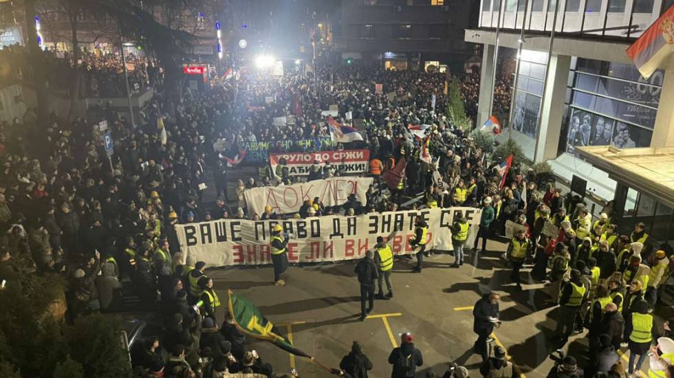 Megaplenum studenata Univerziteta umetnosti pozvao na bojkot RTS: "Na nama je da se borimo protiv njihovog mraka"