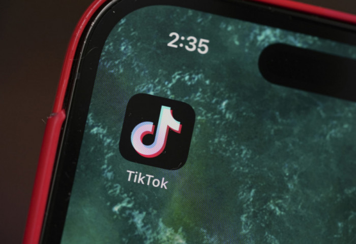 Roditelji četvoro tinejdžera iz Velike Britanije tužili TikTok zbog smrti dece: Krive "izazov" na društvenoj mreži