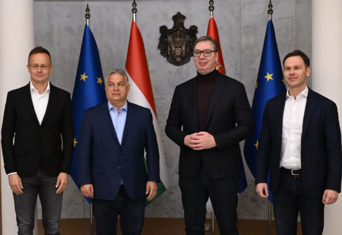 (FOTO) Vučić i Orban o aktuelnim geopolitičkim pitanjima i jačanju saradnje Srbije i Mađarske