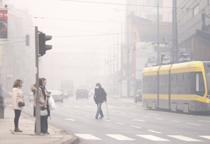 (FOTO/VIDEO) "Izbegavati sve aktivnosti na otvorenom": Zavod za javno zdravstvo o "uzbuni" zbog zagađenja u Sarajevu