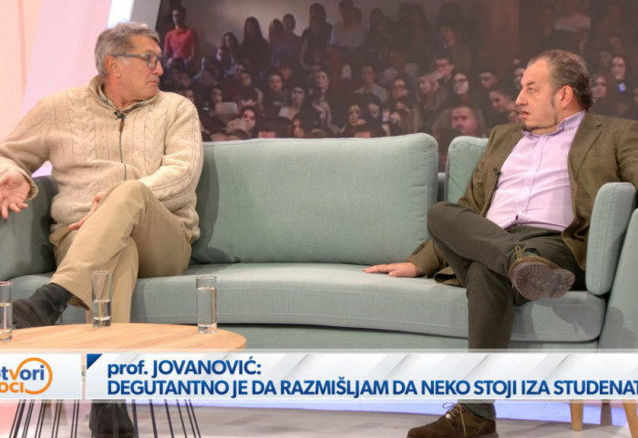 (VIDEO) Rasprava profesora: Jovanović tvrdi da blokade afirmišu univerzitet, Vuletića sramota što prima platu, a ne radi