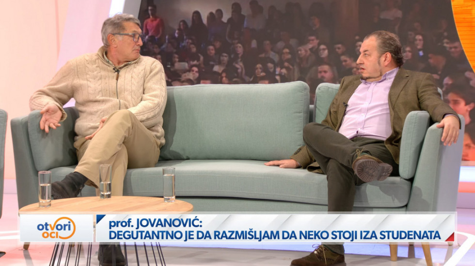 (VIDEO) Rasprava profesora: Jovanović tvrdi da blokade afirmišu univerzitet, Vuletića sramota što prima platu, a ne radi