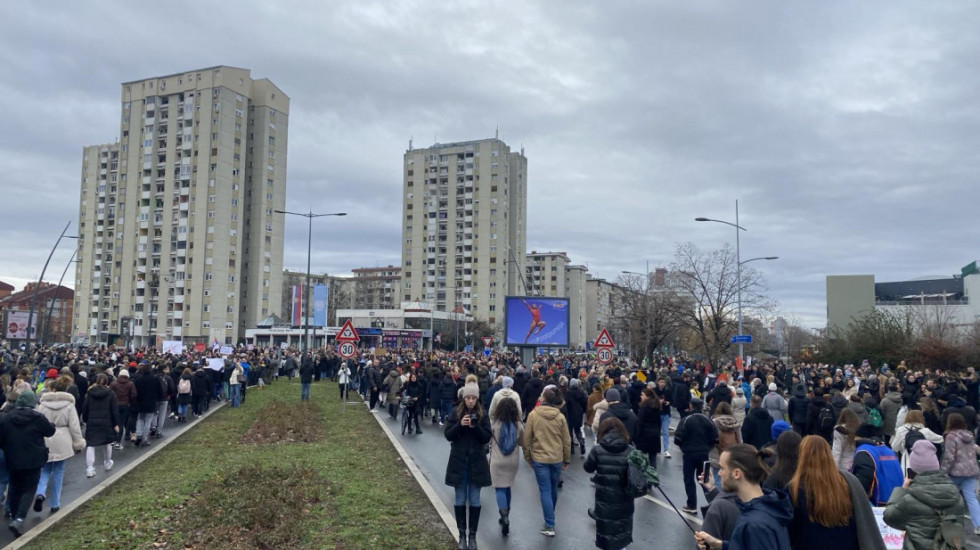 (FOTO) Studenti idu peške u Novi Sad: Objavljene satnica i trasa šetnje "starim putem"