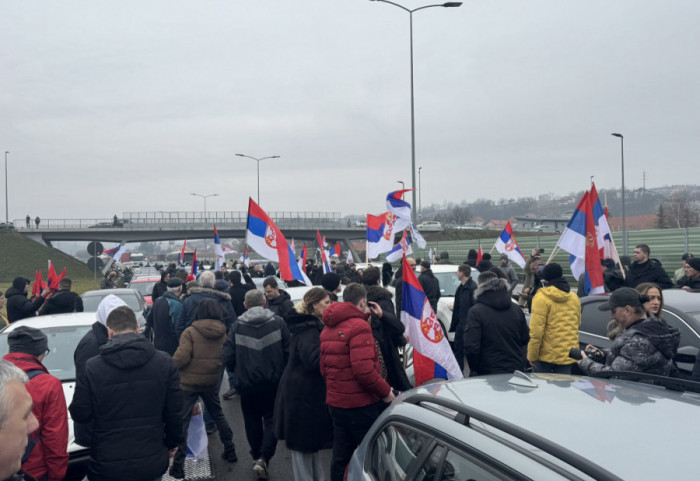 Članovi koalicije NADA blokirali auto-put Beograd-Niš, opozicionari privedeni na blokadi auto-puta Novi Sad-Beograd