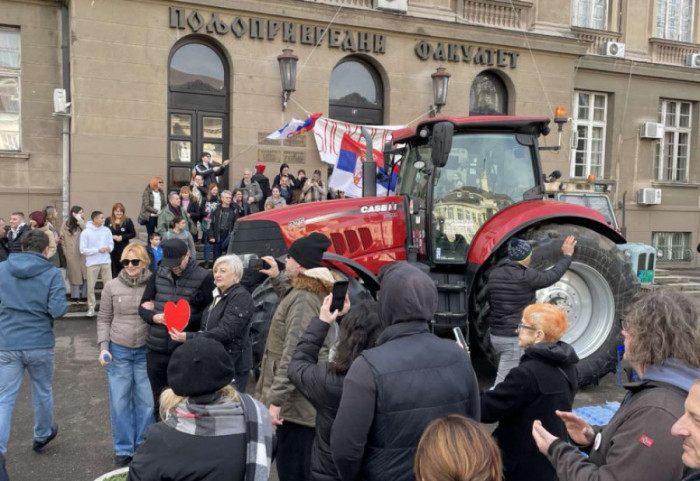 Studenti Poljoprivrednog fakulteta: Osuđujemo svaki vid vršenja pritiska na građane koji su učestvovali u blokadi depoa