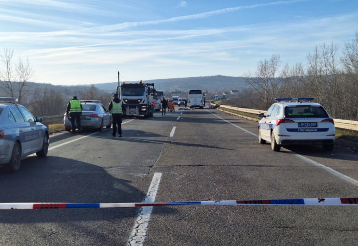 Određeno zadržavanje vozaču autobusa osumnjičenom za sudar kod Umke