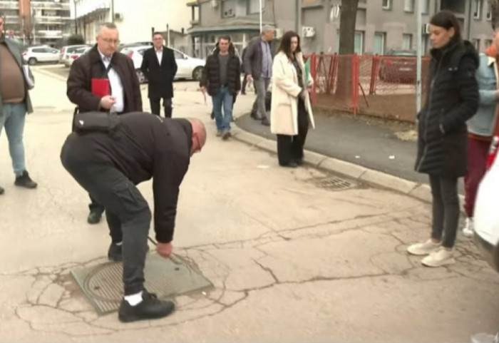 (VIDEO) U Nišu iscureo mazut i proširio se kanalizacijom: Šestoro zaposlenih u ambulanti zatražilo lekarsku pomoć