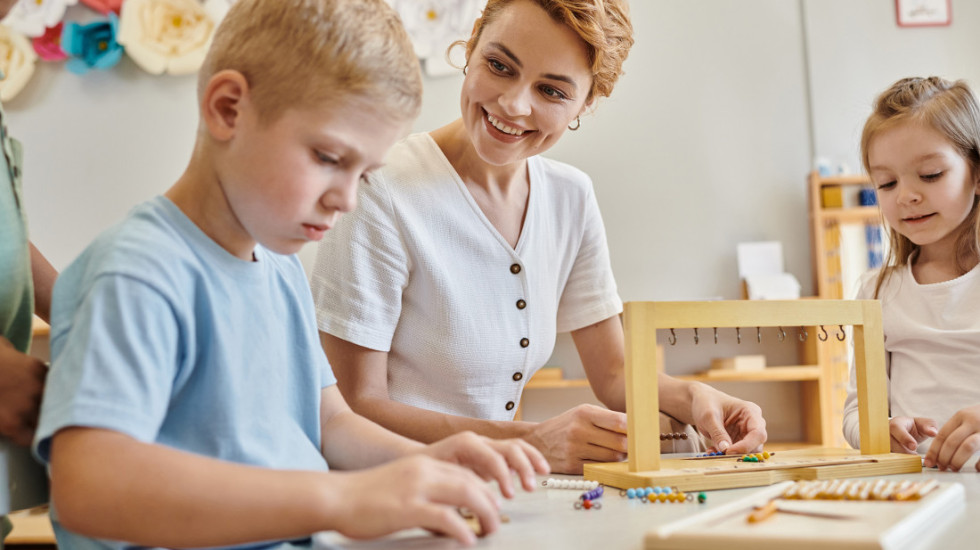 Počinje elektronsko podnošenje prijava za upis dece u vrtić na portalu e-Uprava