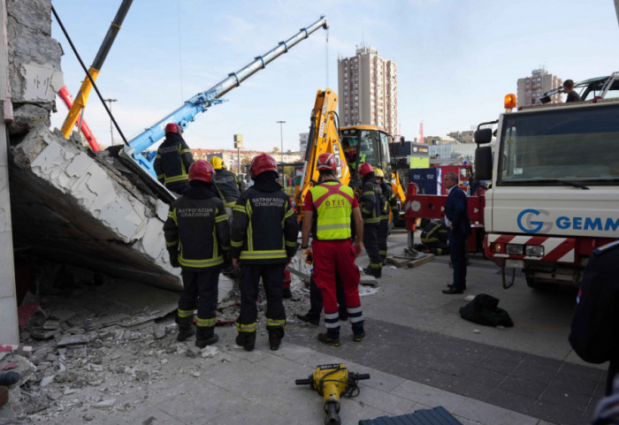 Porodica mladića stradalog u padu nadstrešnice: Ne koristiti našu tragediju za nasilno rušenje države