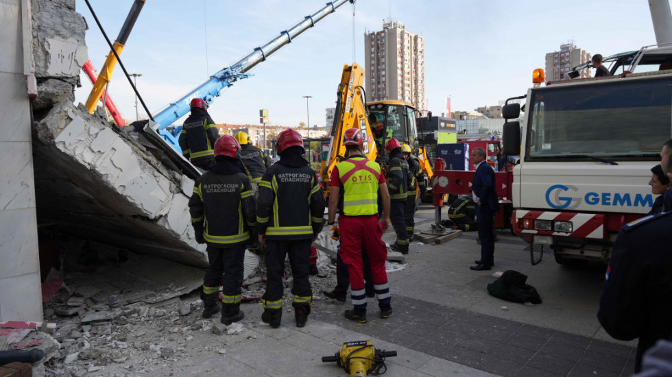 Porodica mladića stradalog u padu nadstrešnice: Ne koristiti našu tragediju za nasilno rušenje države