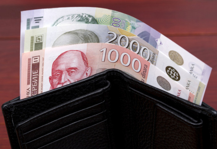 Prosečna neto plata za januar iznosila 118.429 dinara, medijalna zarada 92.671