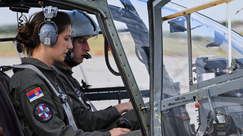 (FOTO) Raspisan konkurs za pilote Vojske Srbije, mogu da se prijave mladi do 27. godine