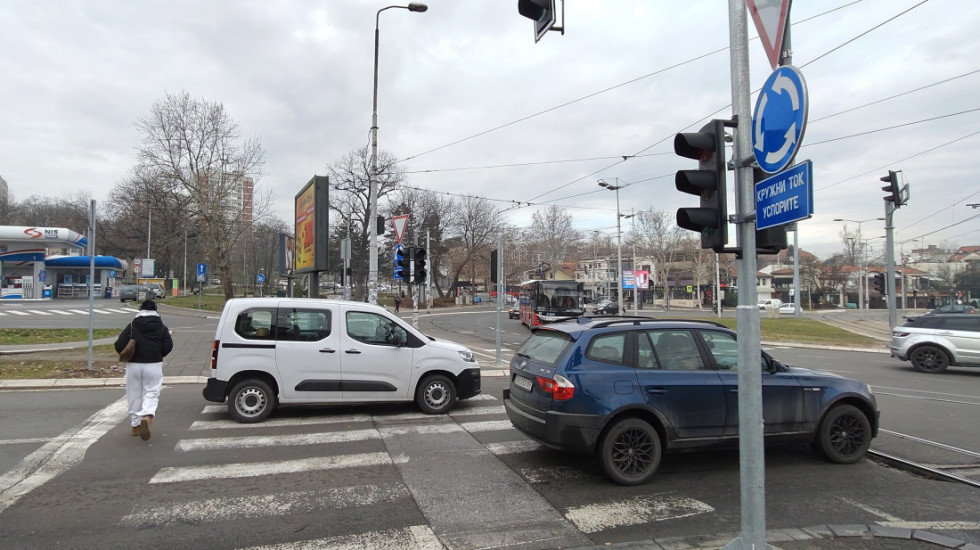 U saobraćajnoj nezgodi na Novom Beogradu teško povređen pešak