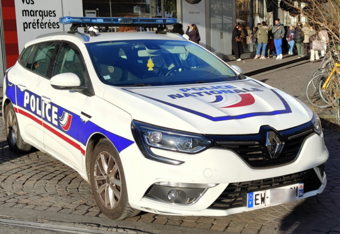 Vozač (35) udario pešake i bicikliste u Francuskoj: Povređeno devet osoba, pokrenuta istraga za pokušaj ubistva