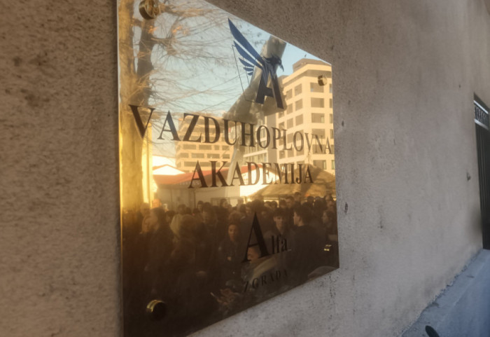 Protest ispred Ministarstva prosvete: Vazduhoplovna akademija traži poništenje prenosa imovine