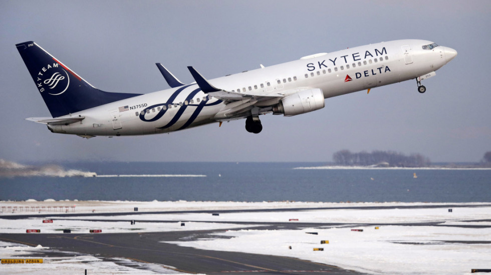 (VIDEO) Pao avion na aerodromu u Torontu, najmanje osmoro povređenih