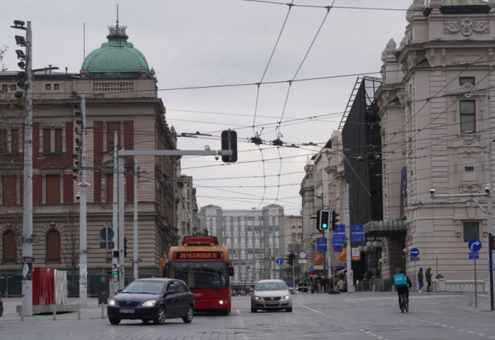 Obustavljen saobraćaj u centru Beograda, postavlja se crveni tepih za doček studenata koji su pešačili