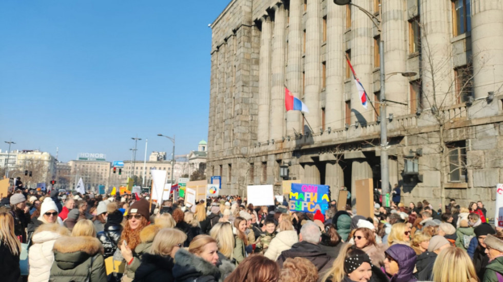 (VIDEO) Nastavnici iz zajednice PULS predali inicijativu Ustavnom sudu, pozvali kolege na pet dana potpune obustave rada