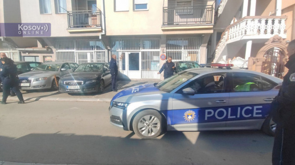 Kosovska policija upala u Ustanovu za sport, omladinu i specijalizovane usluge u Severnoj Mitrovici