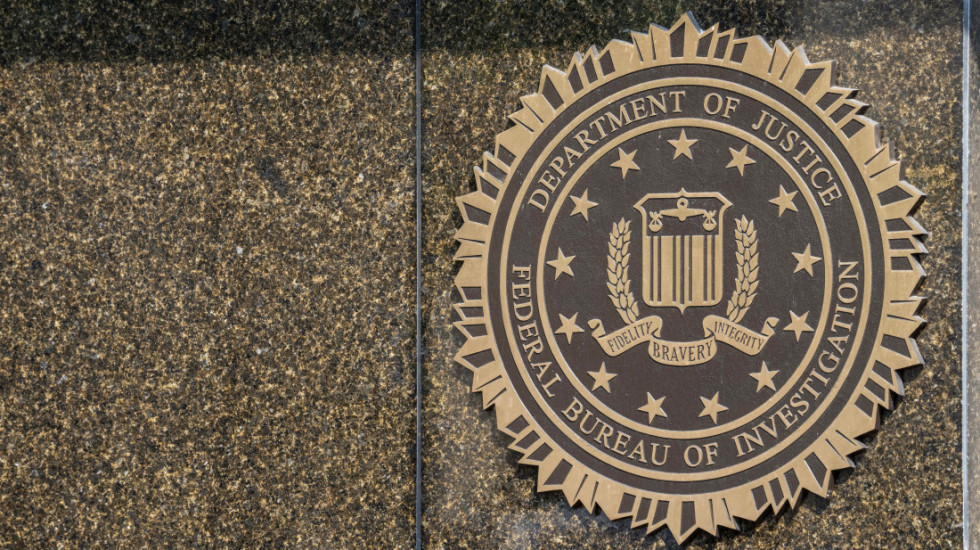 Novi direktor FBI naredio masovni premeštaj agenata iz centrale u Vašingtonu