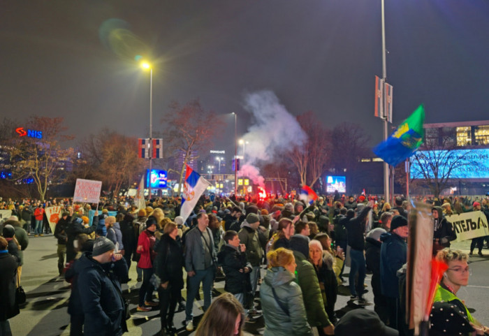 (FOTO) "Most ostaje": Protest zbog rušenja Starog savskog mosta, Janković pozvao studente na podrže odbranu