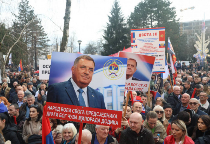 Dodik na mitingu pred izricanje presude: Nema većih narodnih neprijatelja od domaćih izdajnika