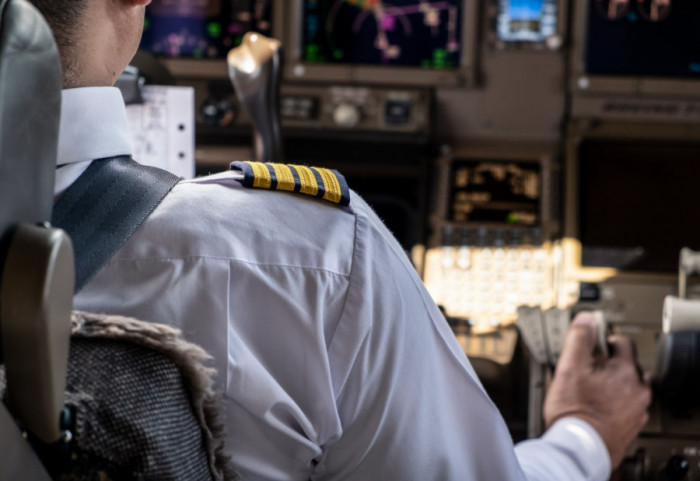 Avion iz SAD za Kinu morao da se vrati s pola puta jer pilot nije poneo pasoš