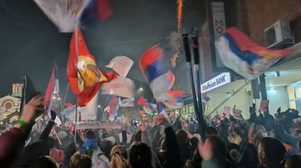 (FOTO) Svečani doček u 20 časova: Niš dočekuje studente iz cele Srbije koji stižu pešice i biciklima