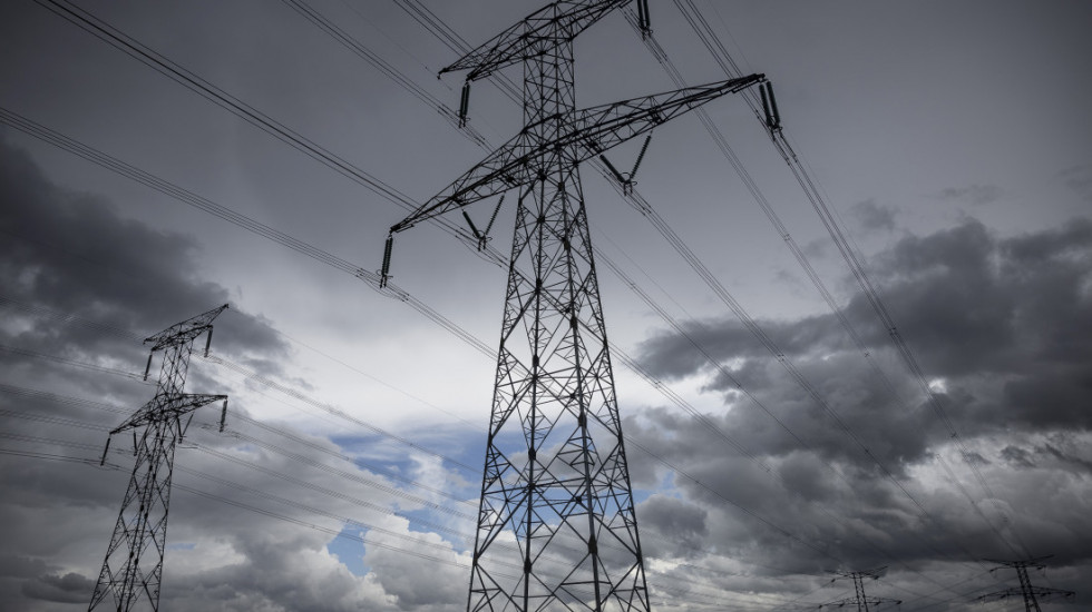 Elektrodistribucija Srbije isključila neke dalekovode na području zapadne Srbije zbog požara